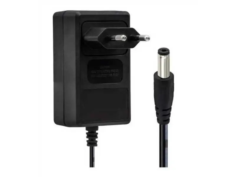 Fully 5V 3A Adaptör 5.5x2.5 Uç Fully 5V 3A Adaptör 5.5x2.5 Uç